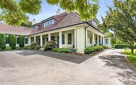 Peppers Manor House